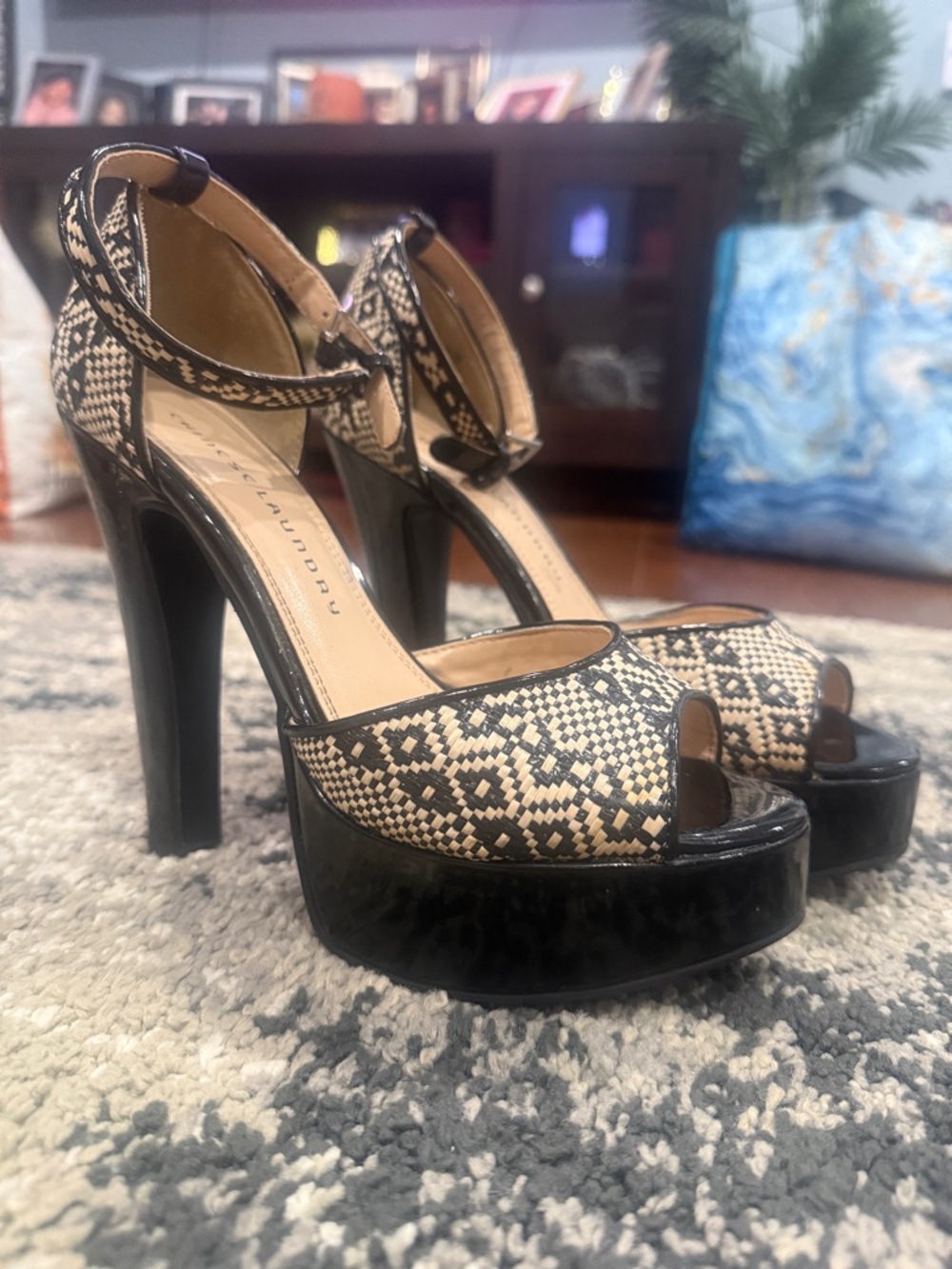 Black & Cream Tribal Pattern Platform Peep-Toe Heels - Women's